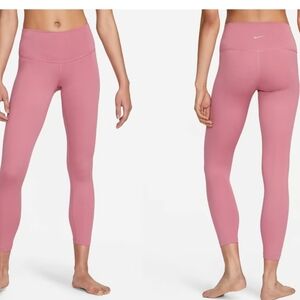 NWOT Nike Pink Yoga Leggings